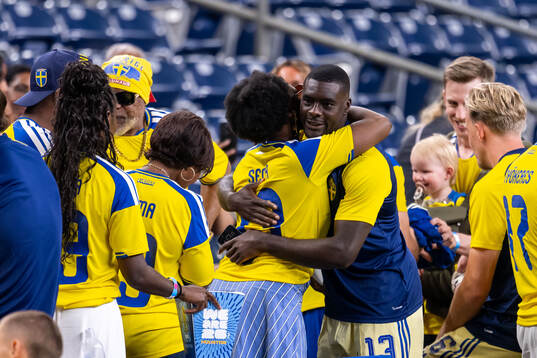 Ken Sema of Sweden with family