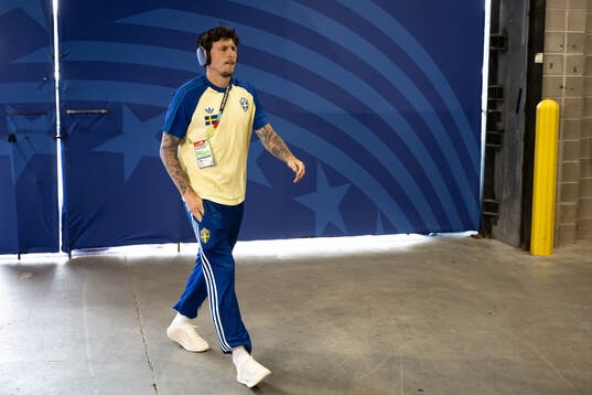 Victor Nilsson Lindelöf of Sweden arrives at Houston