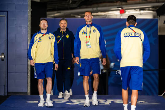 Gabriel Gudmundsson and Gustaf Nilsson of Sweden arrive at