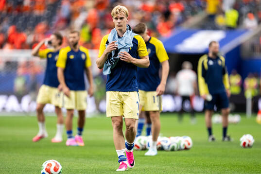 Lucas Bergvall of Sweden