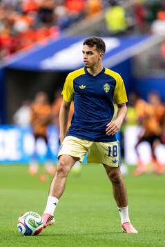 Yasin Ayari of Sweden