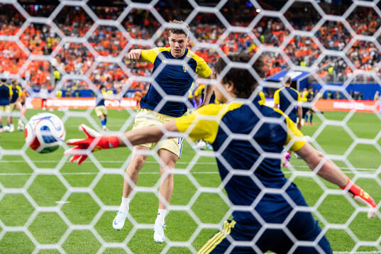 Viktor Gyökeres of Sweden