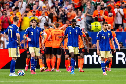 Victor Nilsson Lindelöf, Alexander Isak and Yasin Ayari of