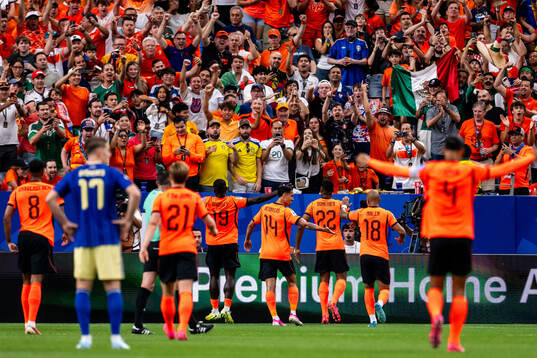 Brian Brobbey of Netherlands celebrates