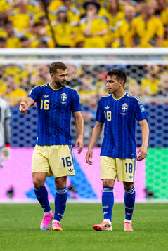 Jesper Karlström and Yasin Ayari of Sweden