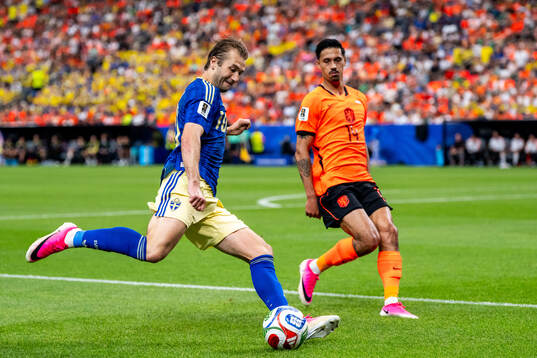 Benjamin Nygren of Sweden and Tijjani Reijnders of