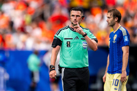 Referee Michael Oliver