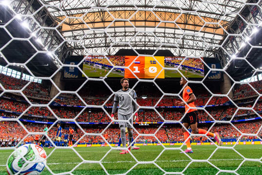 Goalkeeper Kristoffer Nordfeldt of Sweden looks dejected