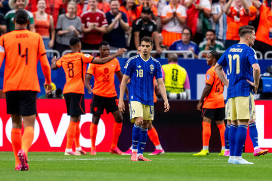 Yasin Ayari of Sweden looks dejected