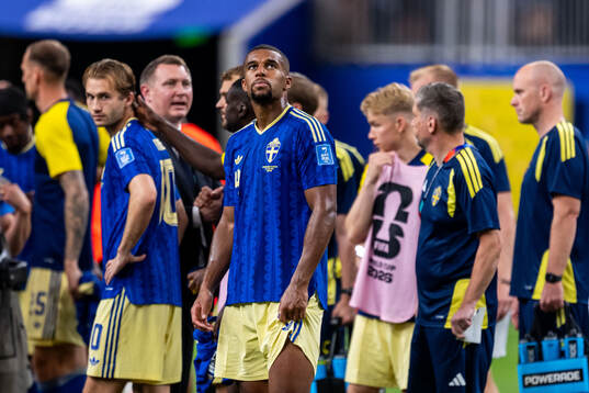 Isak Hien of Sweden looks dejected