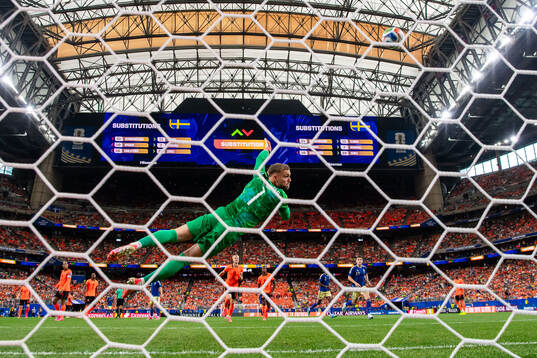 Goalkeeper Bart Verbruggen of Netherlands