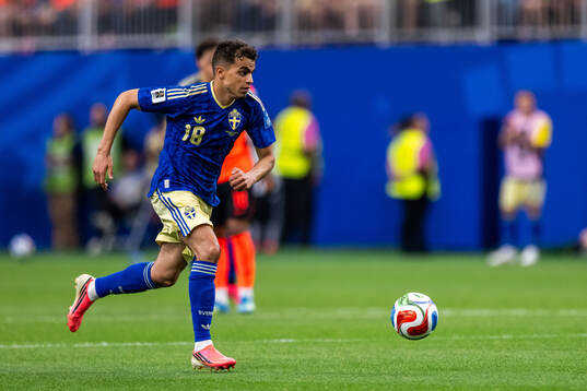 Yasin Ayari of Sweden