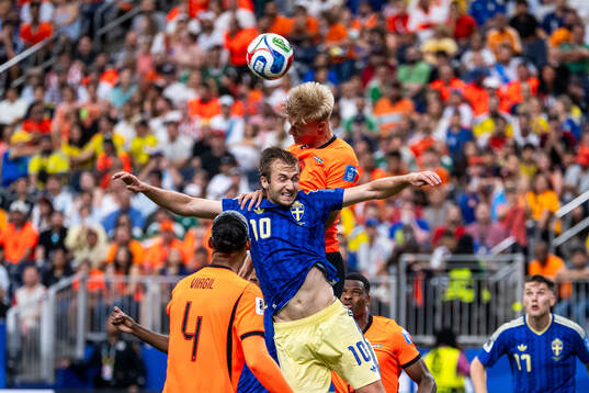 Benjamin Nygren of Sweden and Jan Paul Van Hecke of