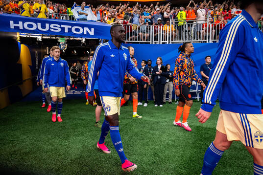 Ken Sema of Sweden