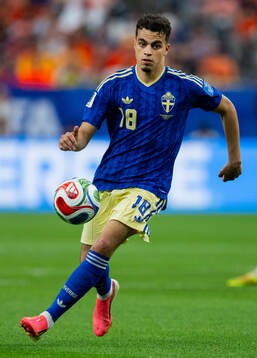 Yasin Ayari of Sweden
