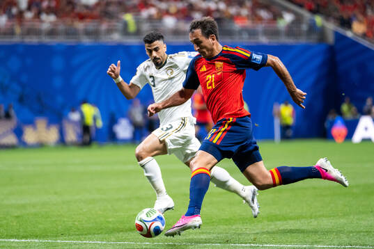 Ali Lajami of Saudi Arabia and Mikel Oyarzabal of Spain