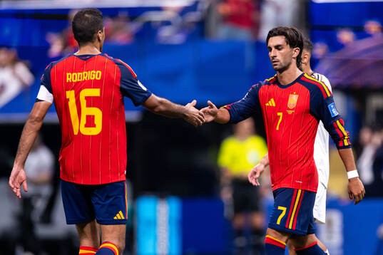 Rodri and Ferran Torres of Spain