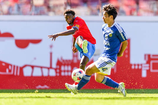 Helsingborgs Clancy Valere Biten och GIF Sundsvalls Taiki