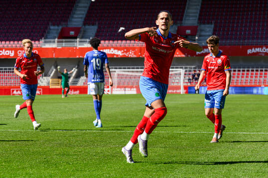 Helsingborgs Ervin Gigovic jublar