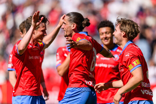 Helsingborgs Max Svensson, Ervin Gigovic och Simon