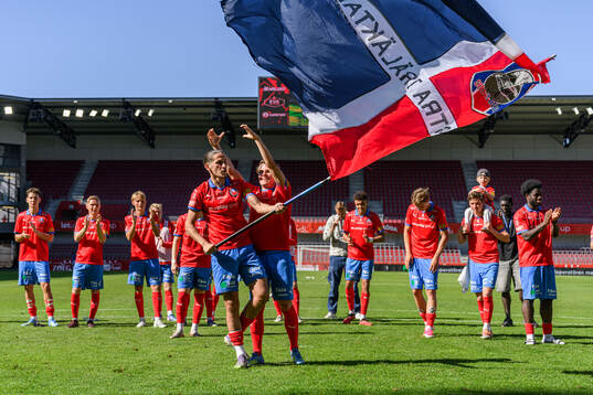 Helsingborgs Ervin Gigovic och Lucas Landgren Persson jublar