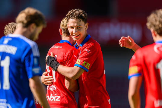 Helsingborgs Alvin Nordin och Lino Wernberg Hyppänen jublar