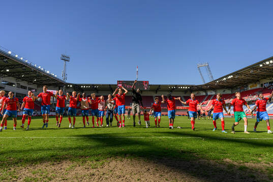 Helsingborgs spelare jublar