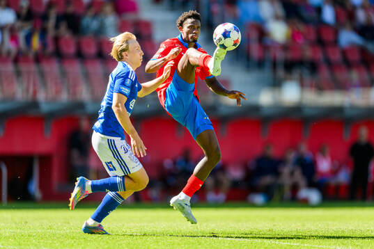 GIF Sundsvalls Mille Eriksson och Helsingborgs Daouda Amadou