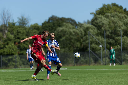 Djurgårdens Hjalmar Fredricson och IFK Göteborgs Wilmer