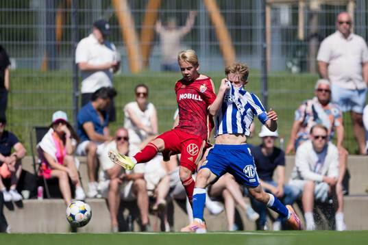 Djurgårdens Carl Selfvén och IFK Göteborgs Edvin Nordling