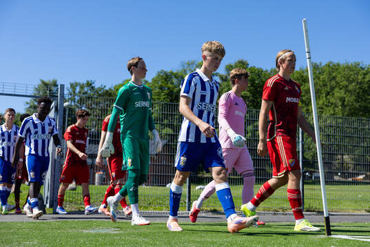 IFK Göteborgs målvakt Alexander Carlsson och Edvin