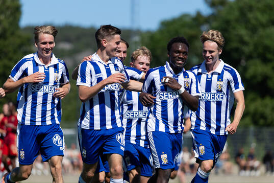 IFK Göteborgs Manasse Ange Junior Diallo jublar med