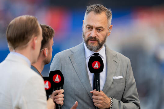 Olof Lundh of Swedish broadcaster TV4 at a training session