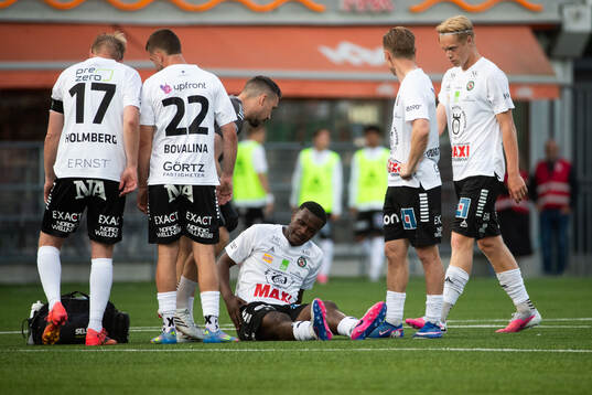 Örebros Manasse Kusu har ont