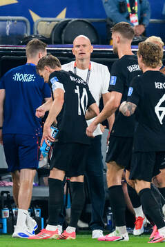 Head coach Ståle Solbakken of Norway