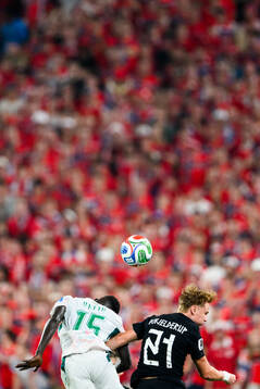 Krepin Diatta of Senegal and Andreas Schjelderup of Norway