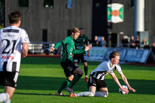 Varbergs Anton Thorsson och Landskronas Adam Egnell