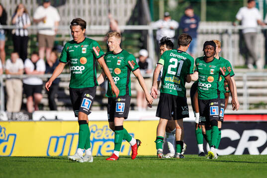 Varbergs spelare jublar