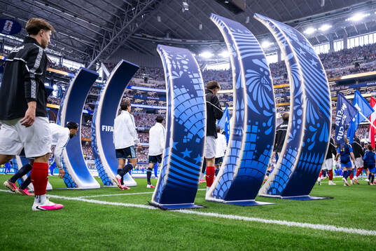Players of Argentina and of Austria