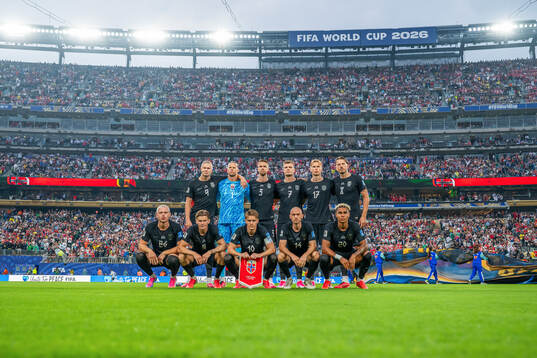 The starting eleven of Norway pose for a team photo