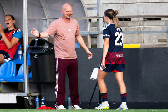 Rosengårds Anastasiya Pabiahaila och tränare Joel
