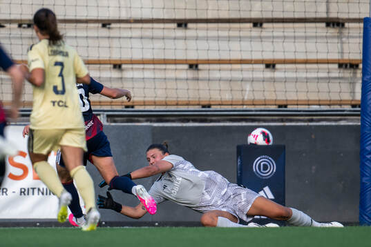 Djurgårdens målvakt Emilia Redtzer