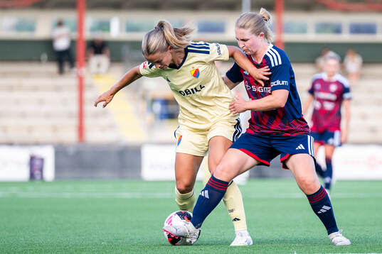 Rosengårds Hanna Andersson och Djurgårdens Johanna Renmark