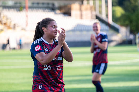 Rosengårds Jo-Anne Agbor Tataw Cronquist jublar