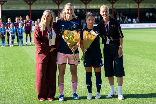 Rosengårds målvakt Samantha Leshnak Murphy och Mikaela