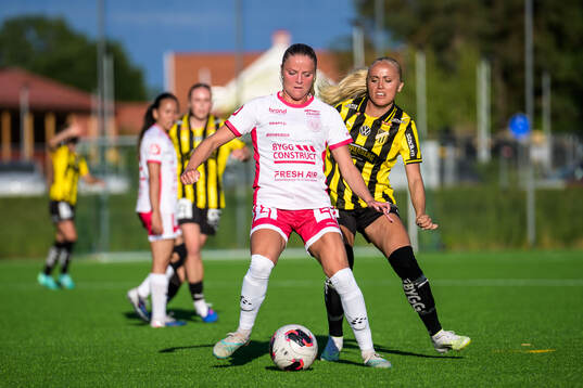 IK Uppsalas Linnea Strand och Häckens Alva Selerud
