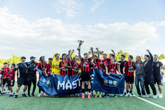 Bläddra bland fler bilder av Fotboll, Ligacupen P17, Final, Brommapojkarna - IFK Göteborg