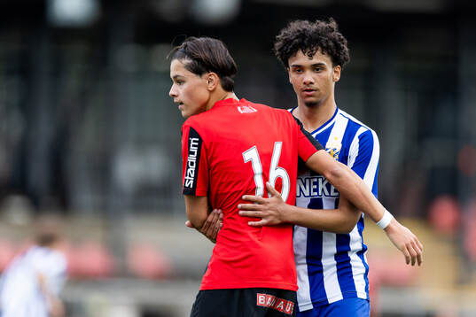 Brommapojkarnas Alexander Erdogan och IFK Göteborgs Liam
