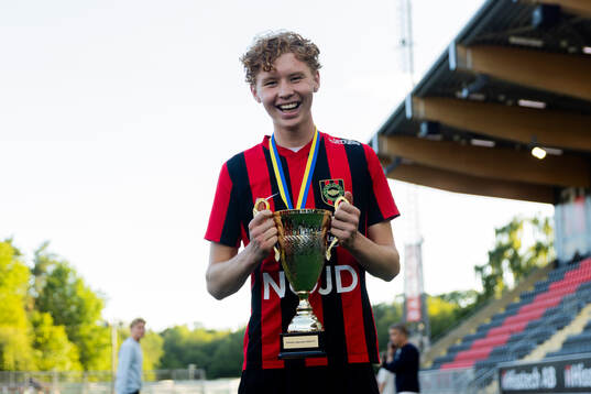 Brommapojkarnas Simon Helling