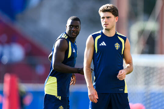 Ken Sema and Besfort Zeneli of the Swedish national